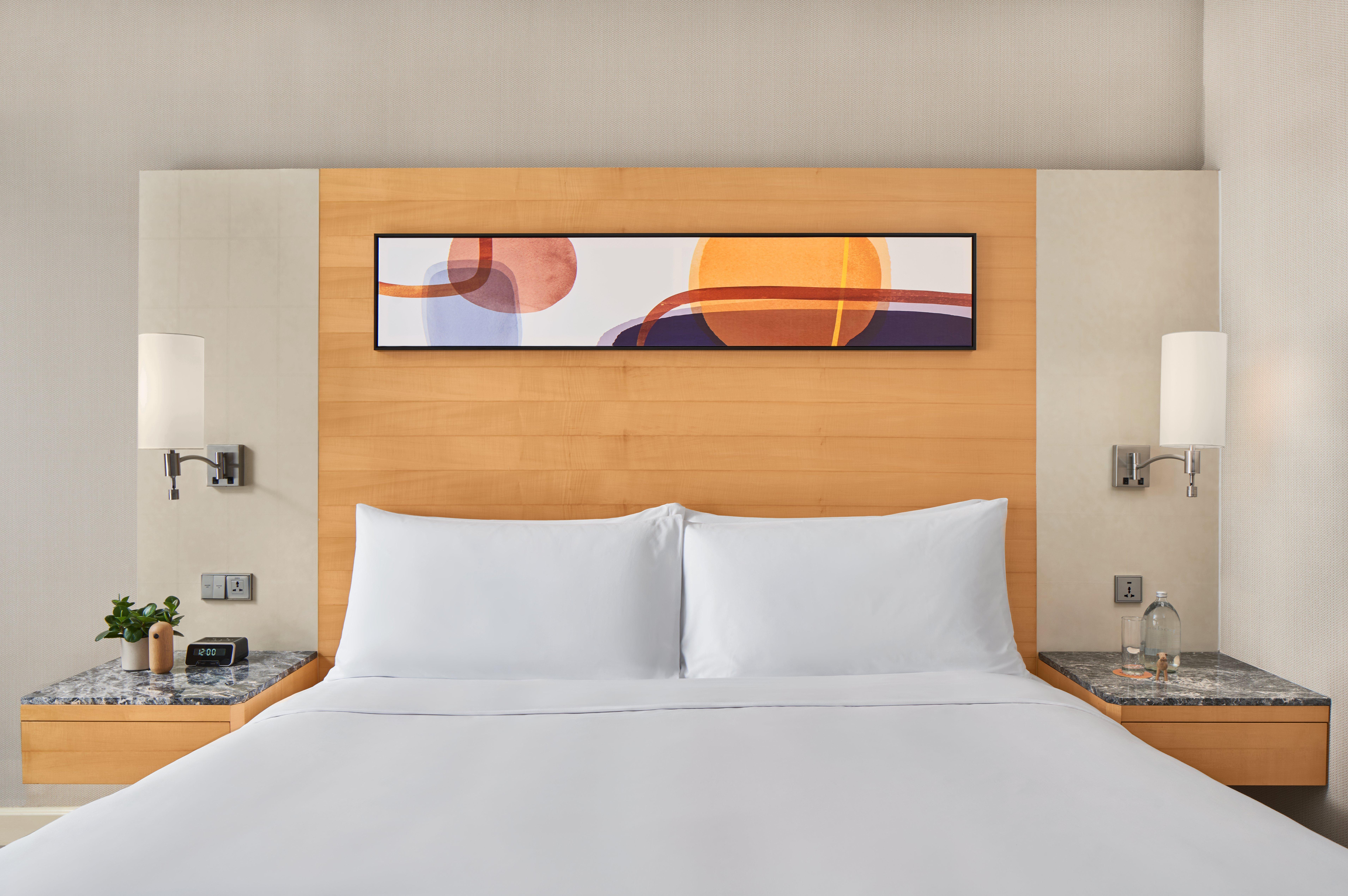 힐튼 싱가포르  호텔 외부 사진 A bedroom at the Hilton London Heathrow